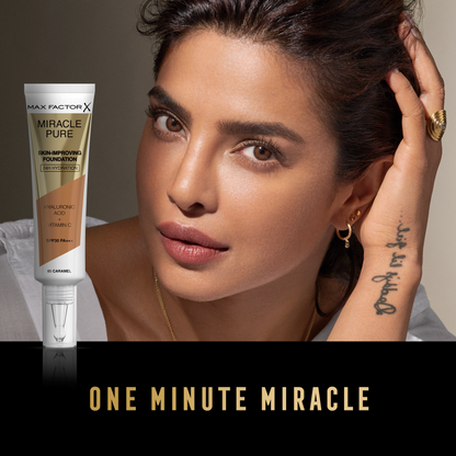 Max Factor Miracle Pure Fondotinta Liquido Idratante, con il 91% di Ingredienti di Origine Naturale, Vitamina C, Acido Ialuronico e SPF 30, 85 Caramel